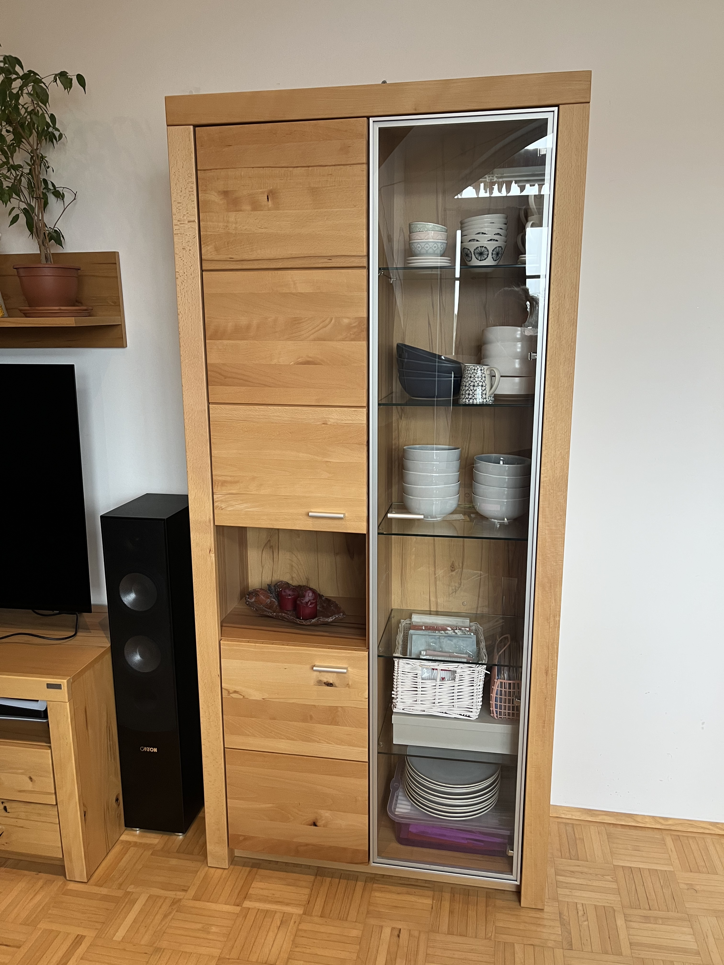Wohnzimmerschrank nachher